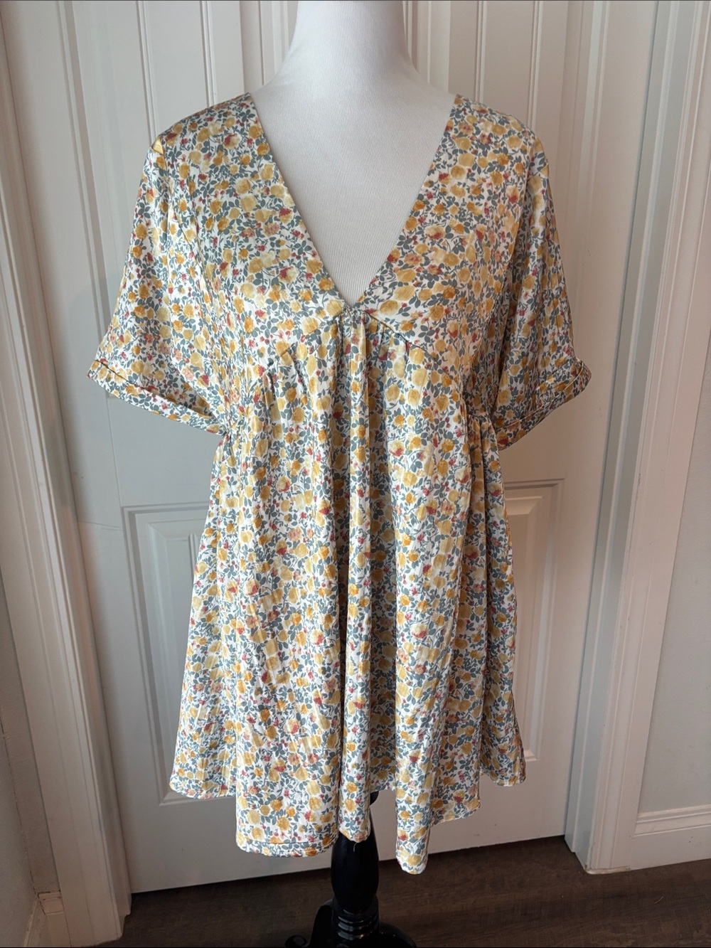 Lulu's Yellow Floral V-Neck Babydoll Dress